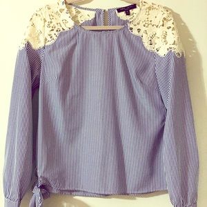 Romeo & Juliet Couture Women’s Blouse Blue Pattern